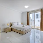A 2br Designer Seafront With Wifi, Ac And By 360 Estates * St Paul's Bay