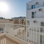 A 2br Designer Seafront With Wifi, Ac And By 360 Estates St Paul's Bay
