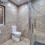 A 2br Designer Seafront With Wifi, Ac And By 360 Estates *