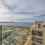 Apartamento A 2br Designer Seafront With Wifi, Ac And By 360 Estates