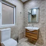 Apartamento A 2br Designer Seafront With Wifi, Ac And By 360 Estates St Paul's Bay
