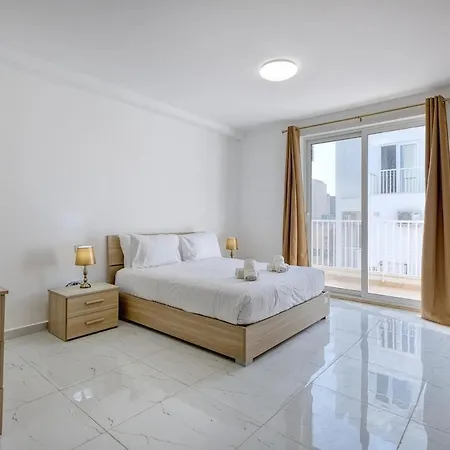 A 2br Designer Seafront With Wifi, Ac And By 360 Estates * St. Paul's Bay