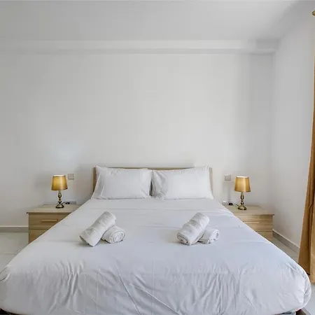 A 2br Designer Seafront With Wifi, Ac And By 360 Estates St. Paul's Bay