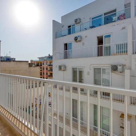 A 2br Designer Seafront With Wifi, Ac And By 360 Estates Apartman *