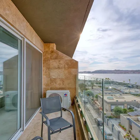 A 2br Designer Seafront With Wifi, Ac And By 360 Estates