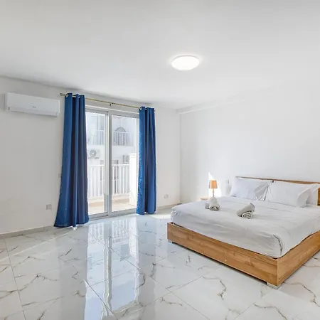 Apartman A 2br Designer Seafront With Wifi, Ac And By 360 Estates *