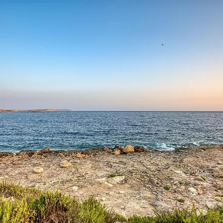 A 2br Designer Seafront With Wifi, Ac And By 360 Estates Apartmán