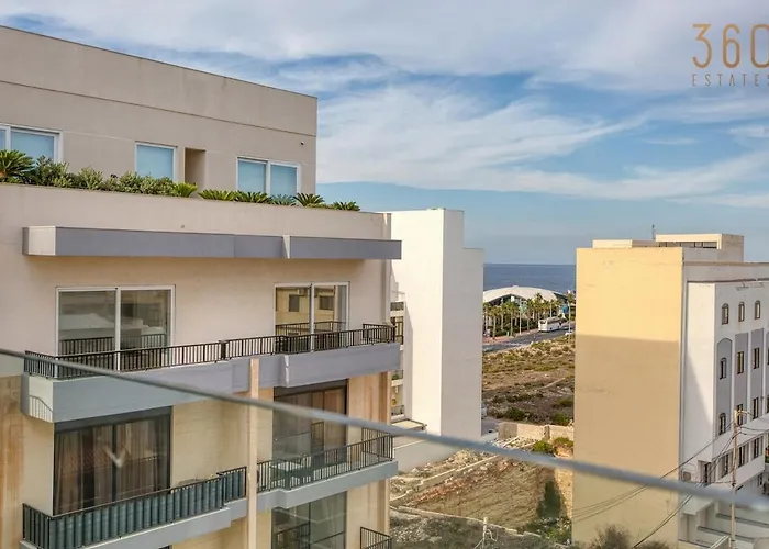 A 2br Designer Seafront With Wifi, Ac And By 360 Estates Daire *