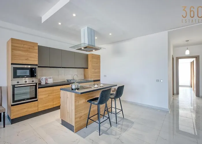 A 2br Designer Seafront With Wifi, Ac And By 360 Estates * St. Paul's Bay