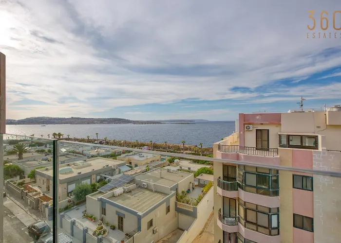 Daire A 2br Designer Seafront With Wifi, Ac And By 360 Estates