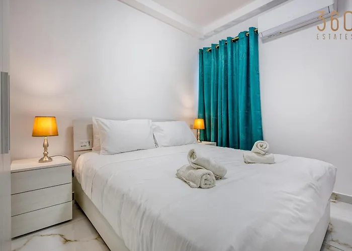 Daire A 2br Designer Seafront With Wifi, Ac And By 360 Estates