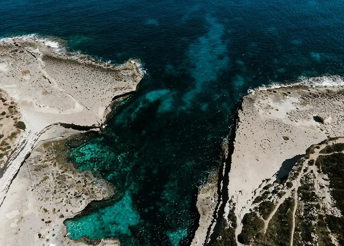 Daire A 2br Designer Seafront With Wifi, Ac And By 360 Estates