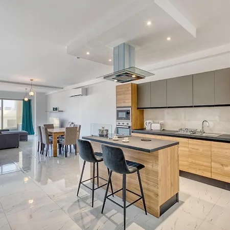 아파트 A 2br Designer Seafront With Wifi, Ac And By 360 Estates *