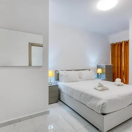 아파트 A 2br Designer Seafront With Wifi, Ac And By 360 Estates 세인트폴스베이