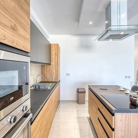 아파트 A 2br Designer Seafront With Wifi, Ac And By 360 Estates 세인트폴스베이