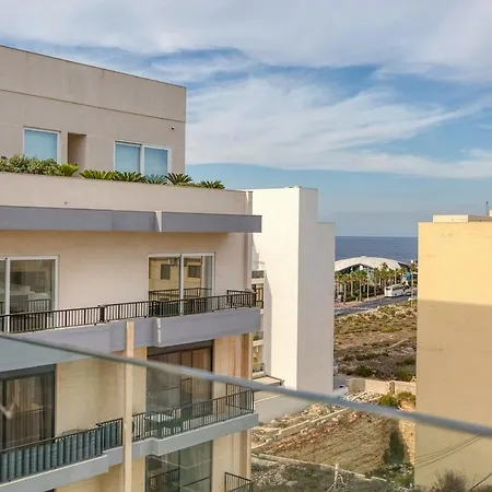 A 2br Designer Seafront With Wifi, Ac And By 360 Estates 아파트 *