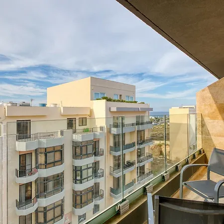 A 2br Designer Seafront With Wifi, Ac And By 360 Estates *