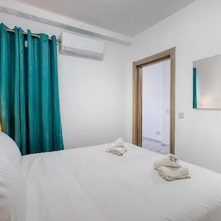 A 2br Designer Seafront With Wifi, Ac And By 360 Estates 세인트폴스베이